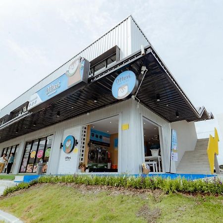 My Space69 Bangkok Extérieur photo